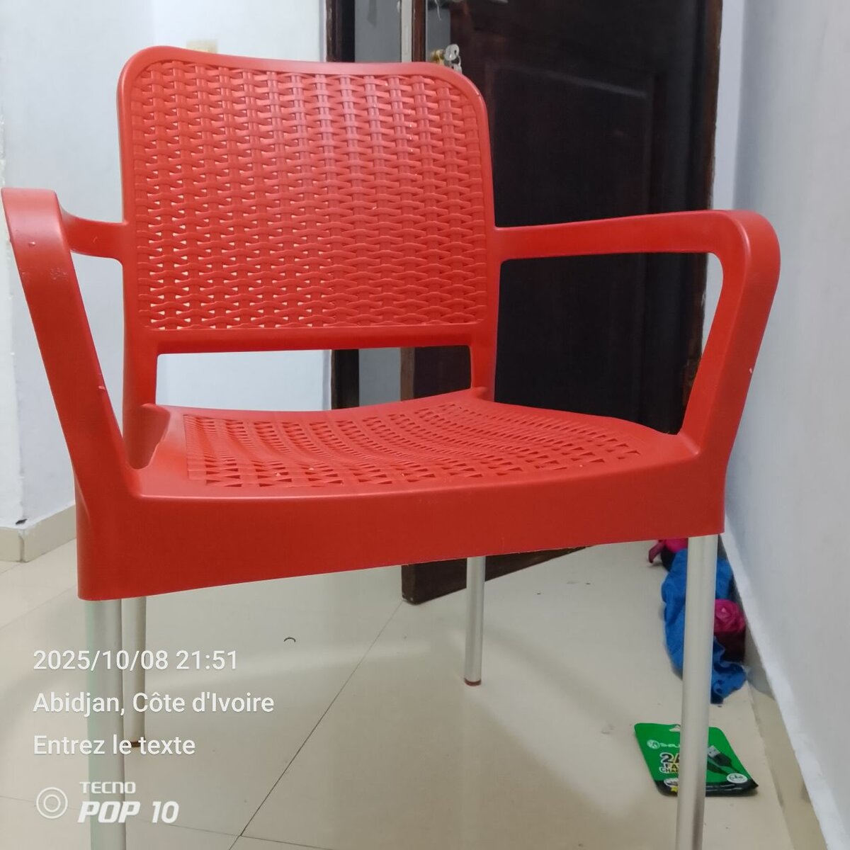 Chaise de jardin rouge design