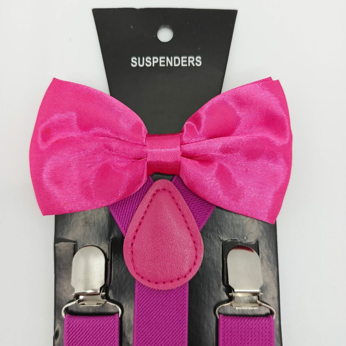 Bretelles et Nœud Papillon Rose