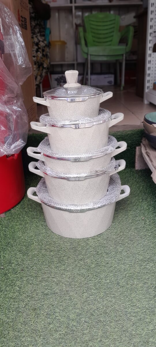 JLO nonstick cooking pots