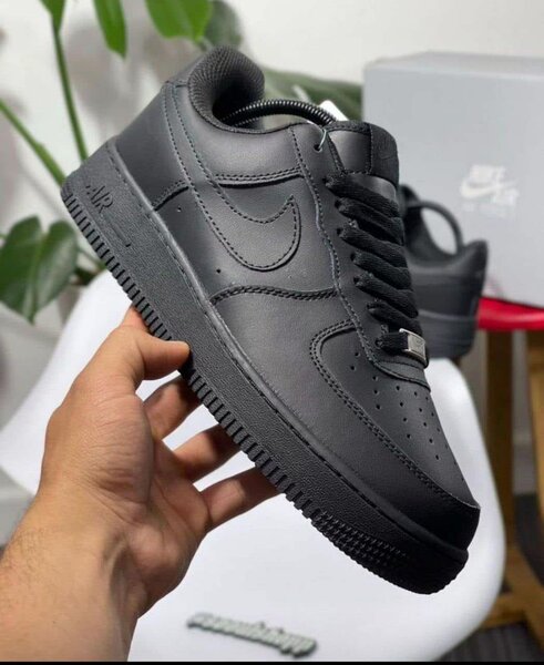 NIKE air force noir