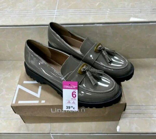 Mocassins vernis élégants