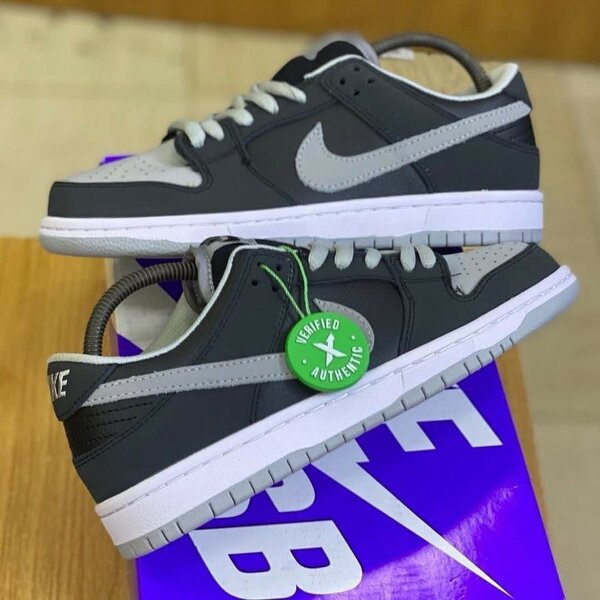 NIKE SB