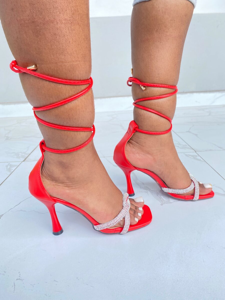 Tie up heels