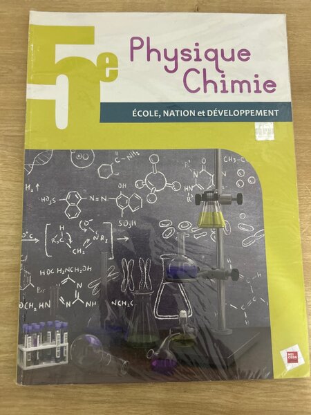 Livre de Physique Chimie 5e