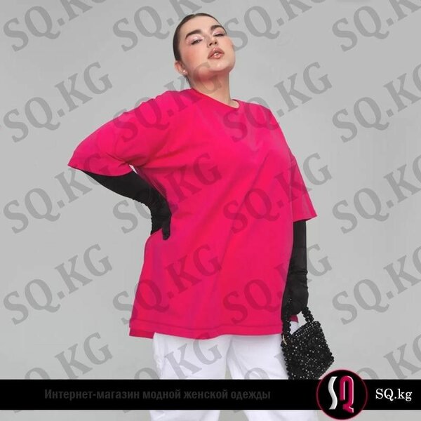 Оверсайз-футболка цвета фуксия  яркость и комфорт в одном о