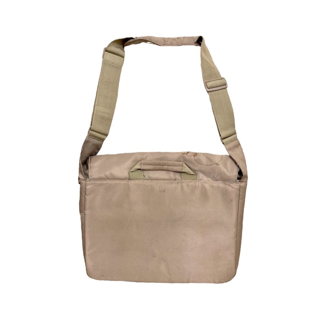 Женская сумка для ноутбука.