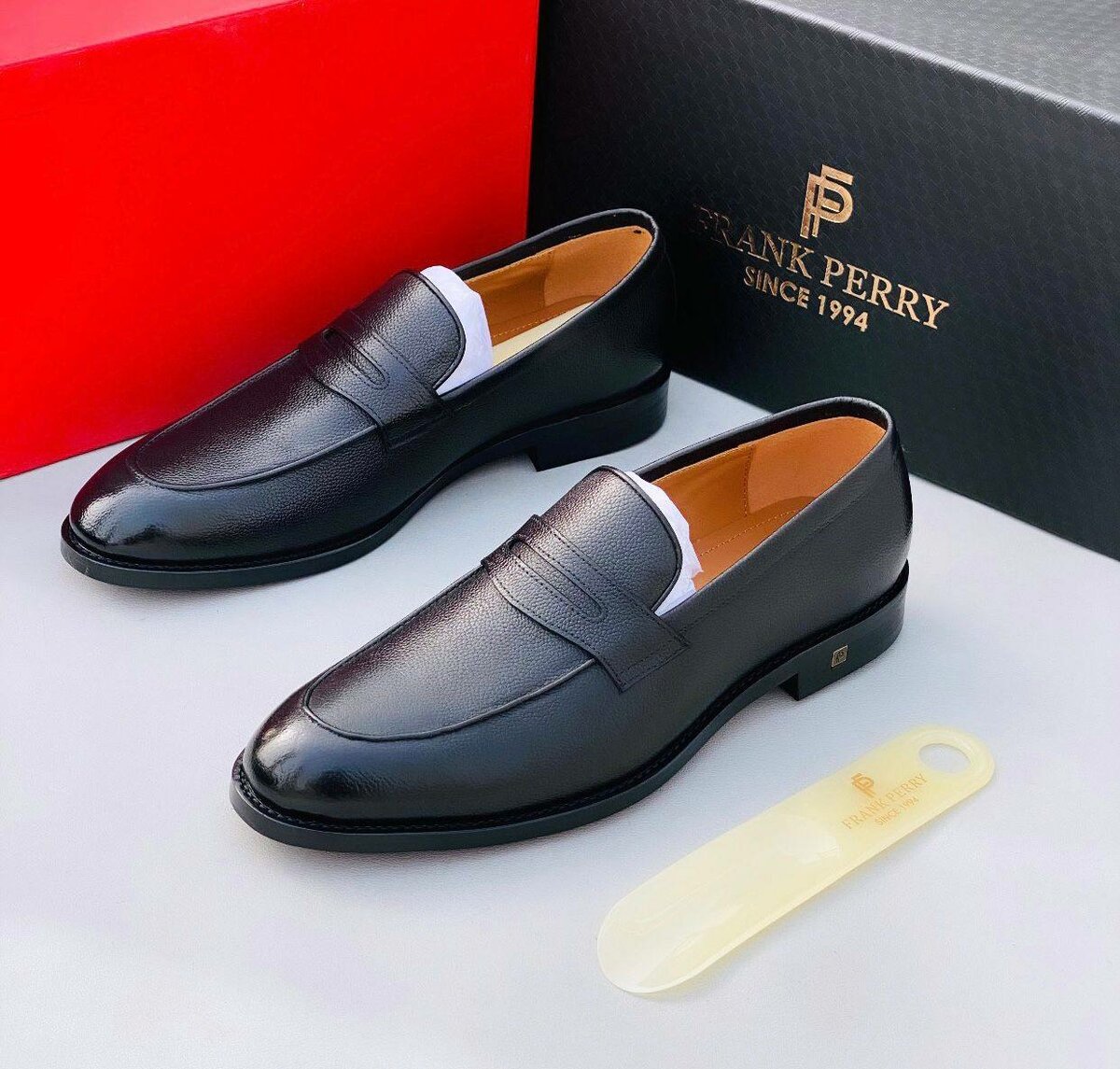 Frank Perry Solid Leather Formal Shoes
