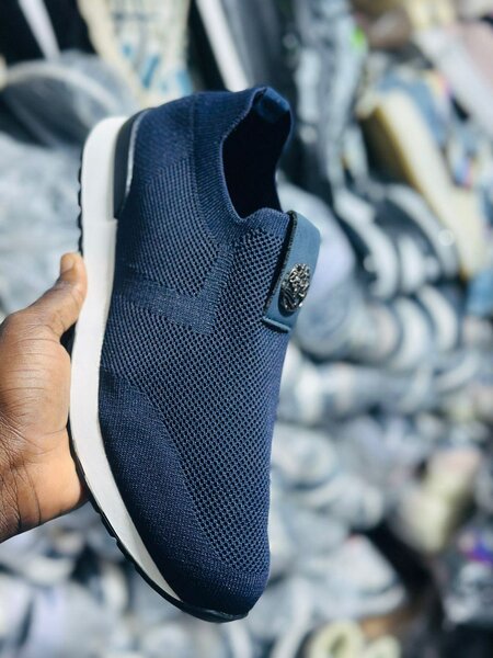 Chaussures de sport bleu marine