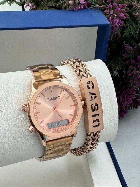Casio watch with bracelet