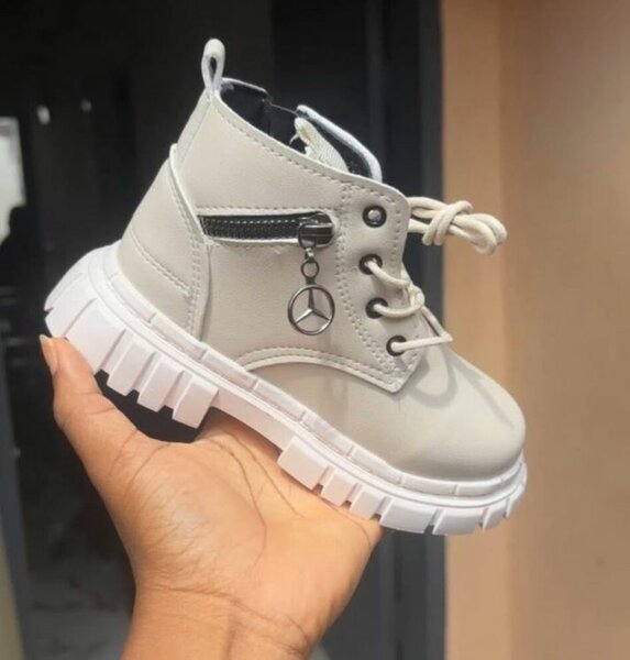 Bottes enfant stylées