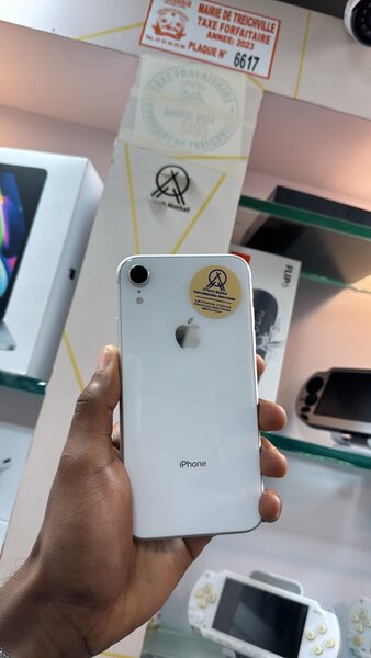 iPhone XR tres propre