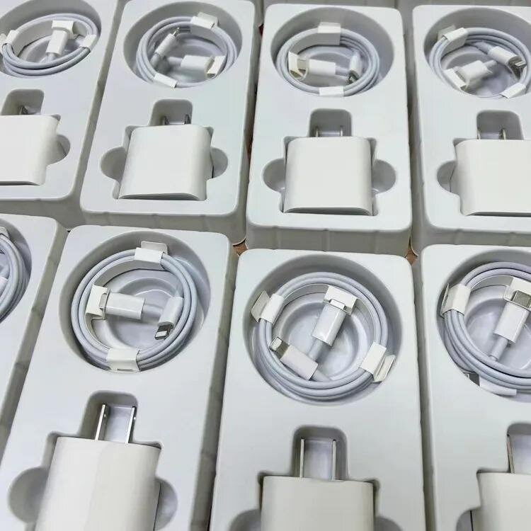 Apple 20W USB-C Power Adapter