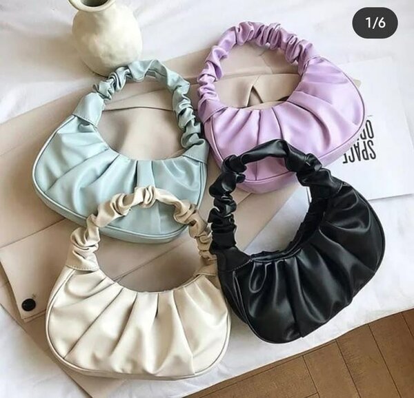 Sacoche en cuir plissé