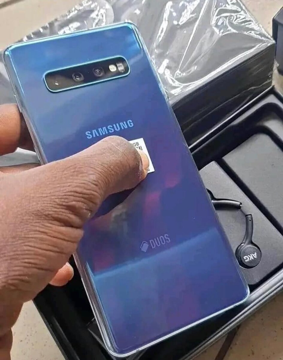 SAMSUNG GALAXY S10+ 512/8GO NEUF ORIGINAL