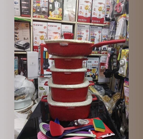 Dessini cookware +Laddles