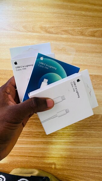 Iphone Type-C chargers