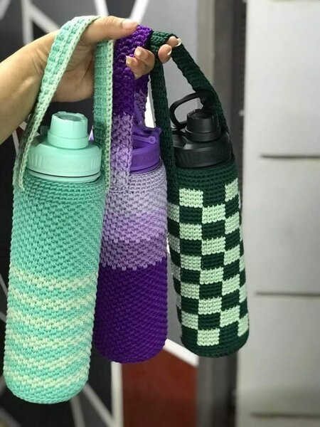 Porte-gourdes crochetées