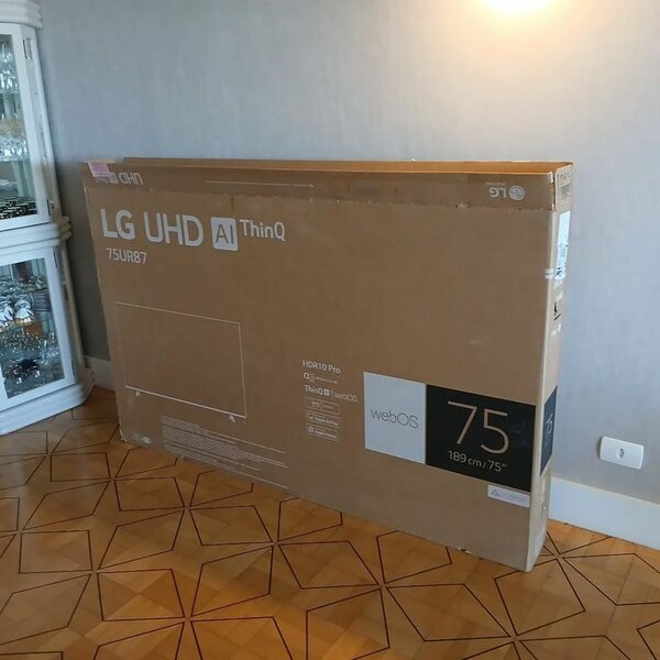 Téléviseur LG UHD 75" AI ThinQ