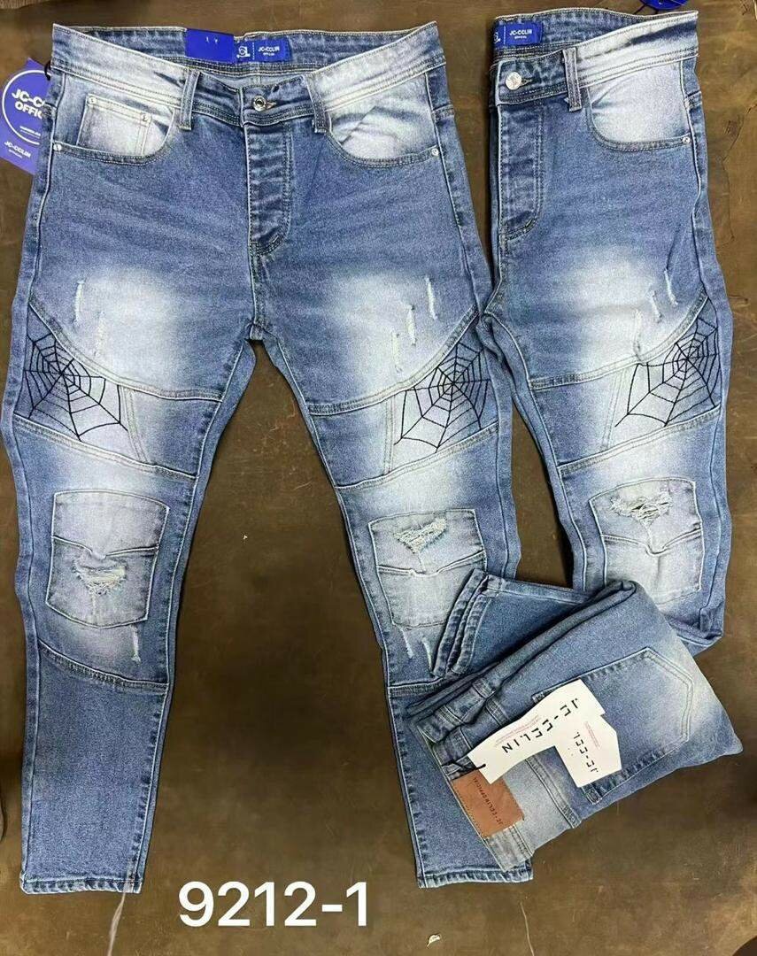 Solid jeans