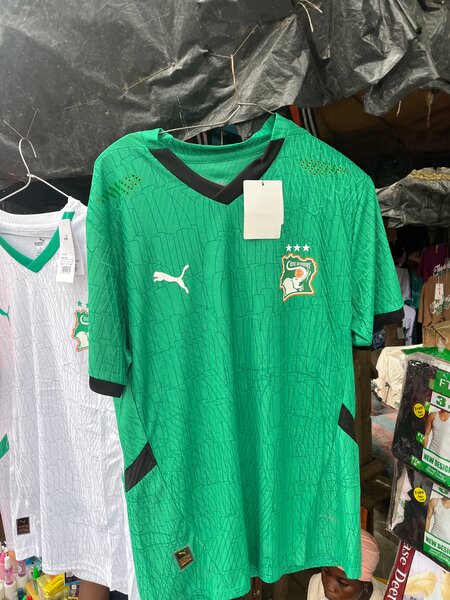 Maillot de football vert Puma
