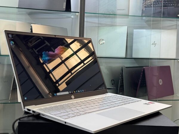 HP Pavilion 15-eh1xxx