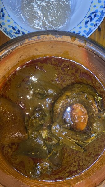 Placali sauce graine