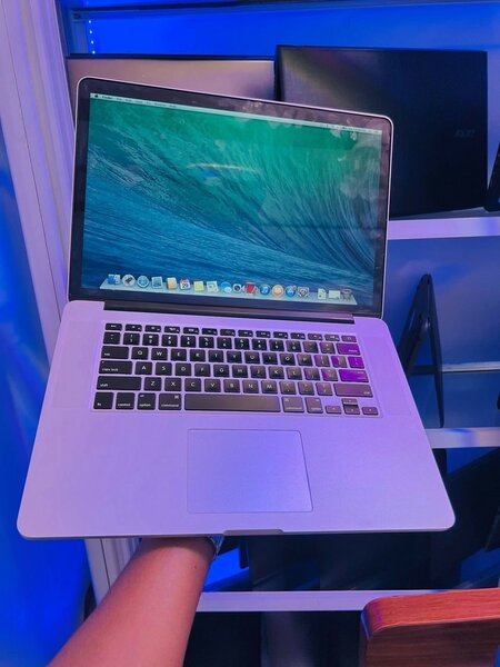 MACBOOK  PRO 2014