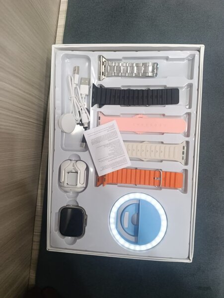 Smartwatch avec bracelets interchangeables