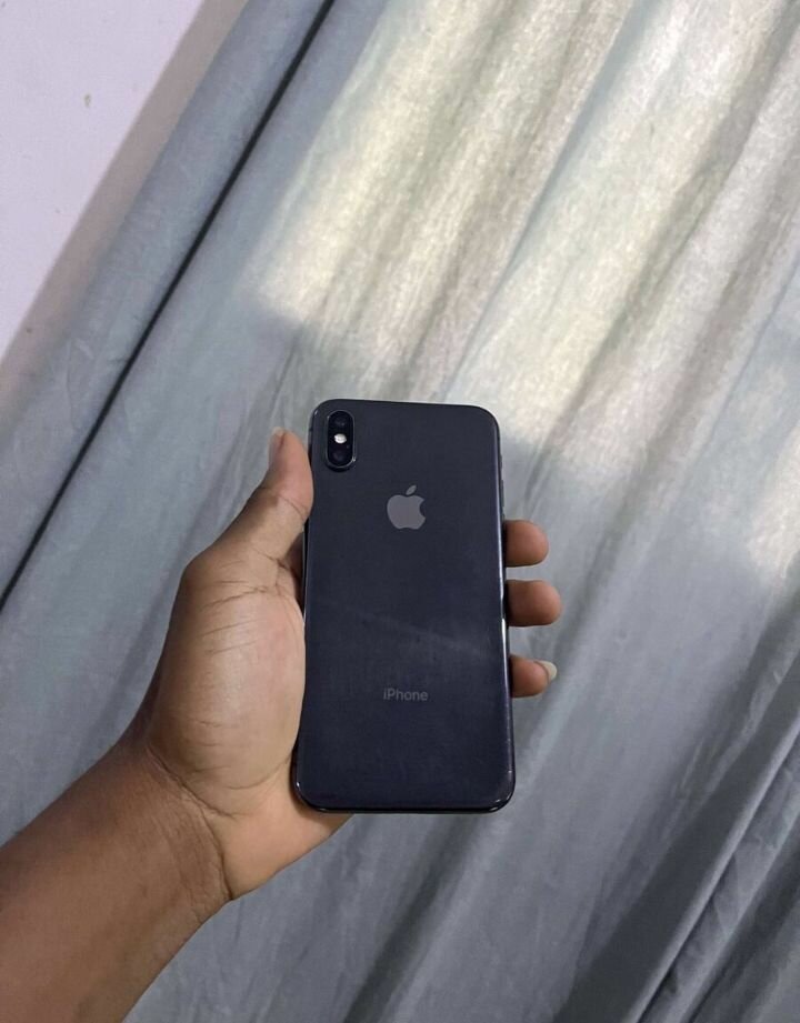 iPhone X