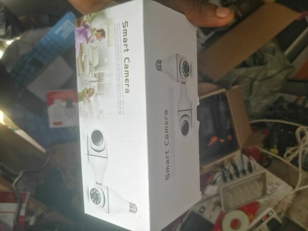 WIFI ROTATING BULB CAMERA