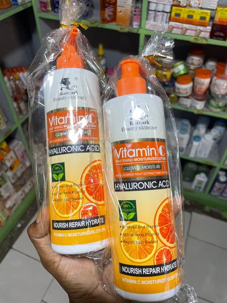 Lotion Vitamin C et Acide Hyaluronique