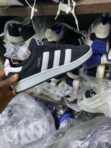 Baskets Campus modernes