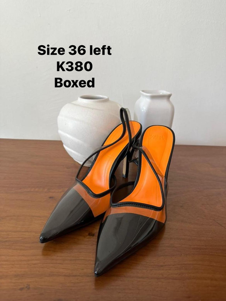 heeled shoes with transparent insert