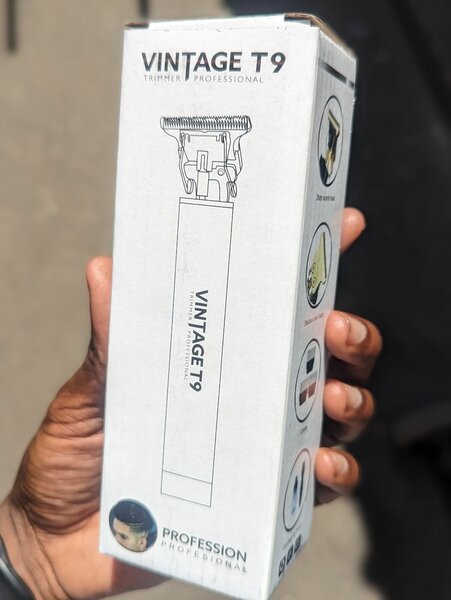 Vintage Rechargeable Trimmer