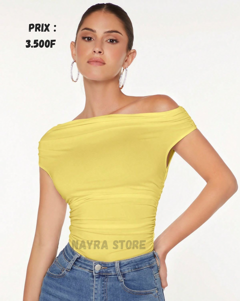 Top élégant à épaules dénudées