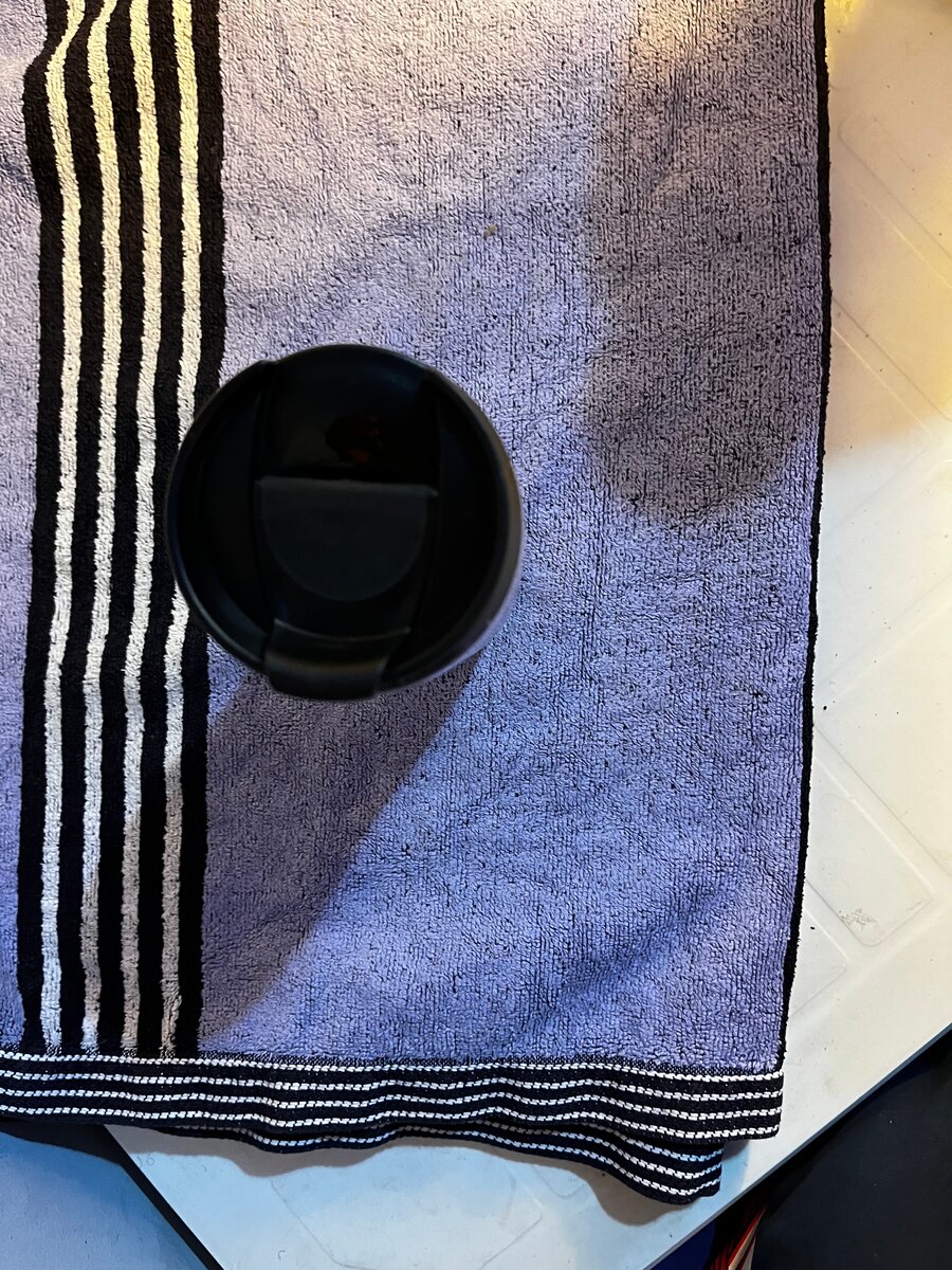 Mug isotherme anti-éclaboussures