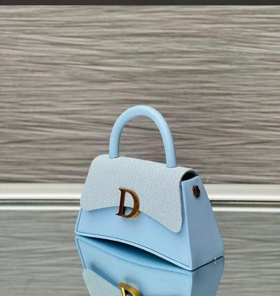 Fashionable handbags