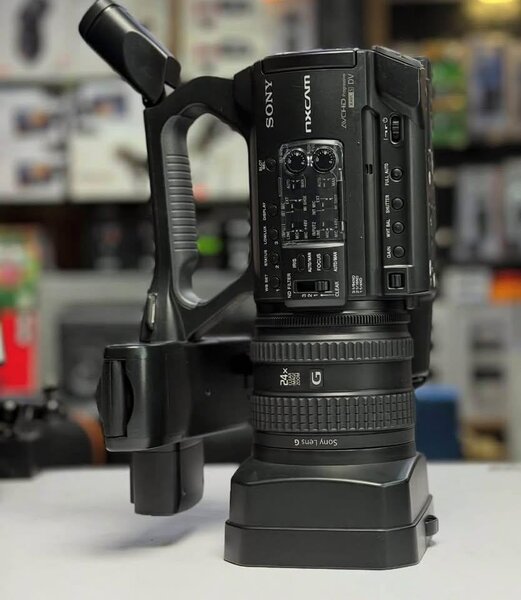 Caméscope Sony NX100 HD