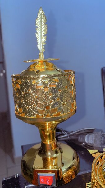 Brûleur d'encens électrique doré