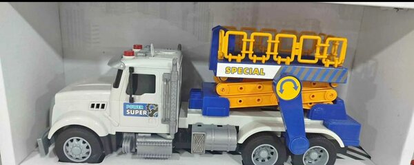 Camion jouet avec plateforme