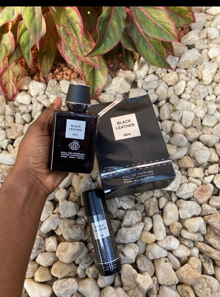 PARFUM BLACK LEATHER+DÉO