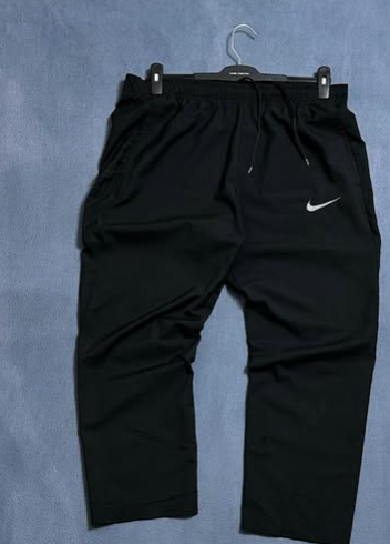 Nike track pants size : waist L / length 39 
