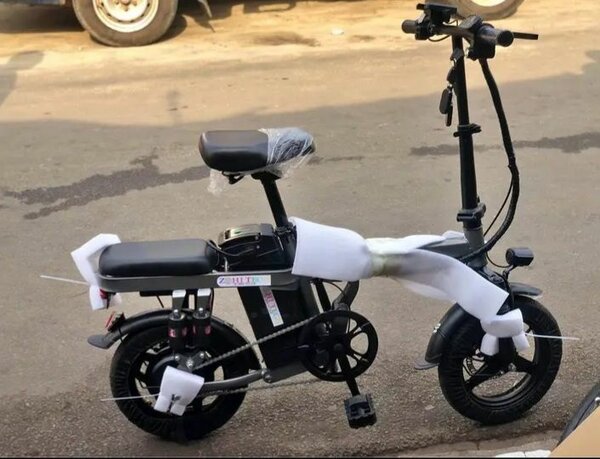 Vélo Électrique Pliant Compact