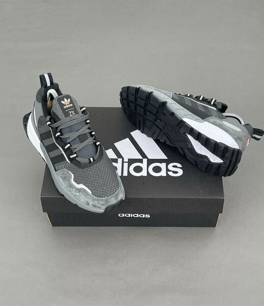 Adidas ZX Sneakers Modern Style