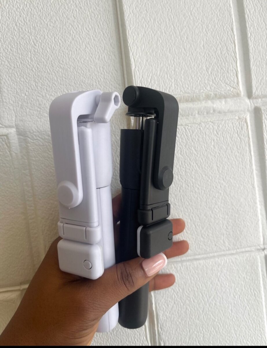 Strip pod selfie stick