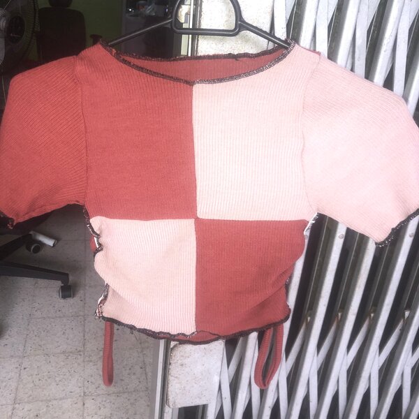 Top patchwork coloré fripe