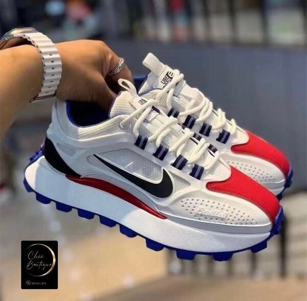 Basket Nike avec carton