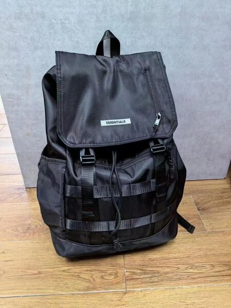 Sac à dos noir imperméable