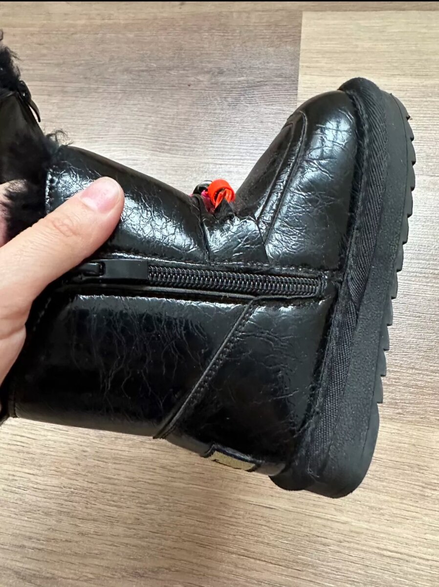 Детские ботинки