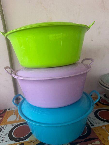 Ensemble avec couvercle